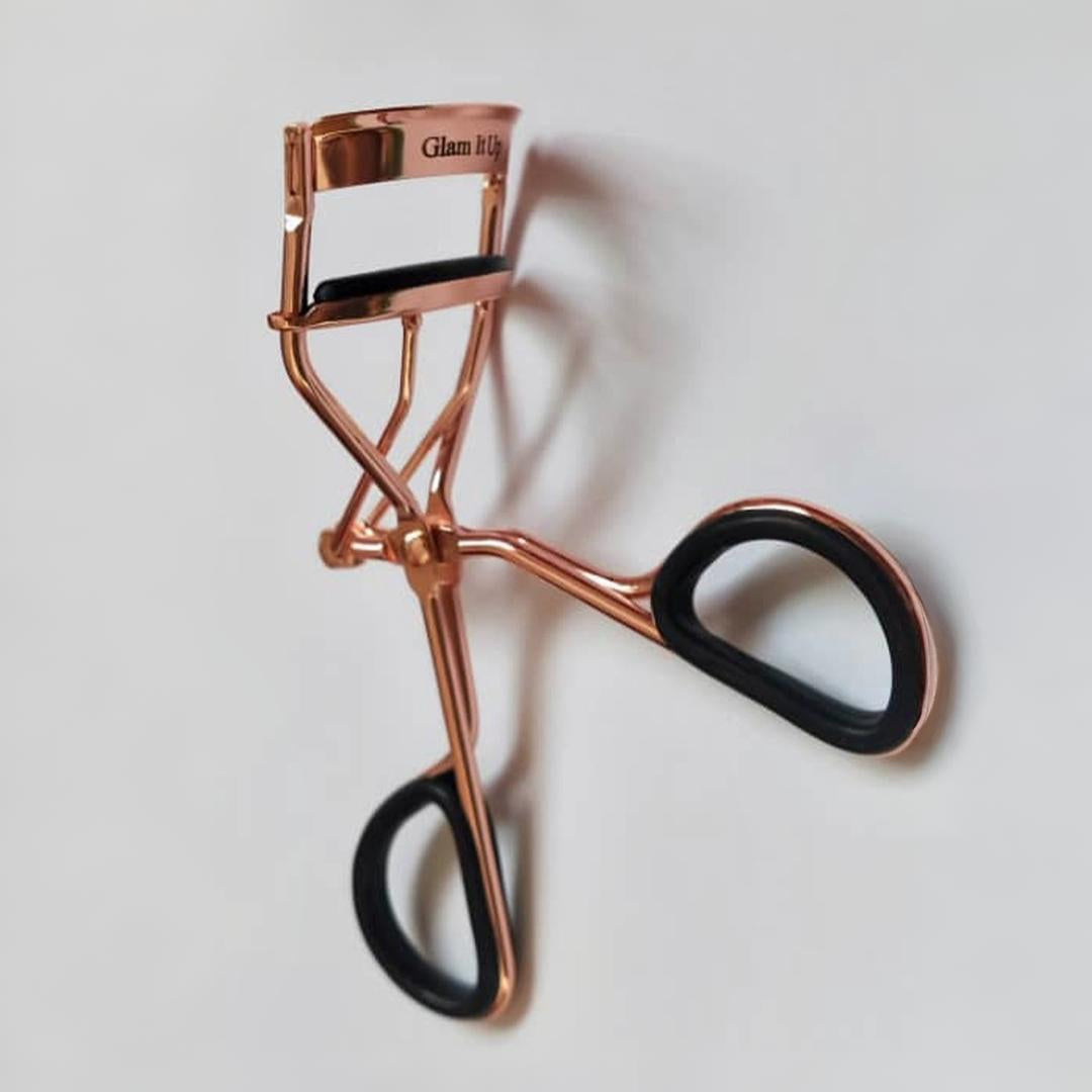 Rose Gold Eyelash Curler With Black Handle